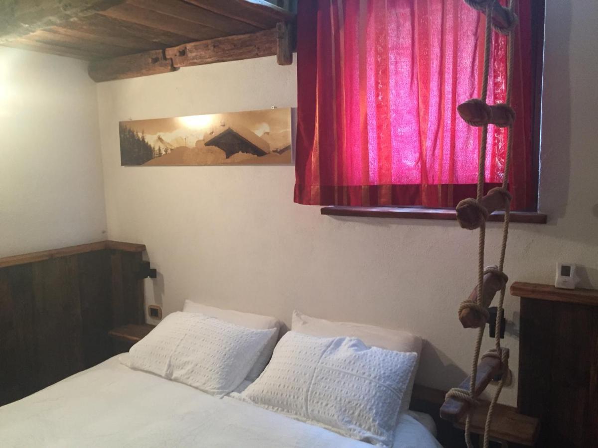 Chalet Gorret Cheneil วัลตูร์นอนช์ ภายนอก รูปภาพ
