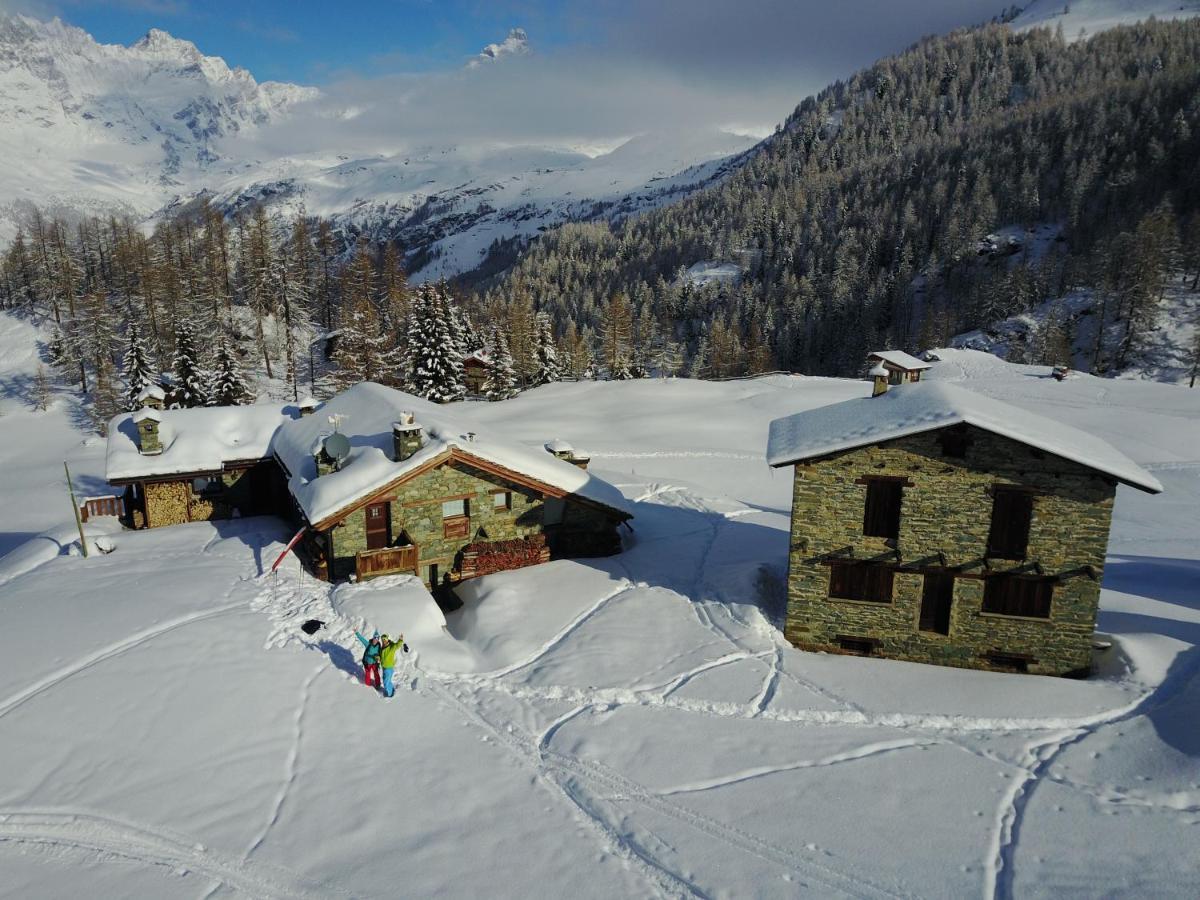 Chalet Gorret Cheneil วัลตูร์นอนช์ ภายนอก รูปภาพ
